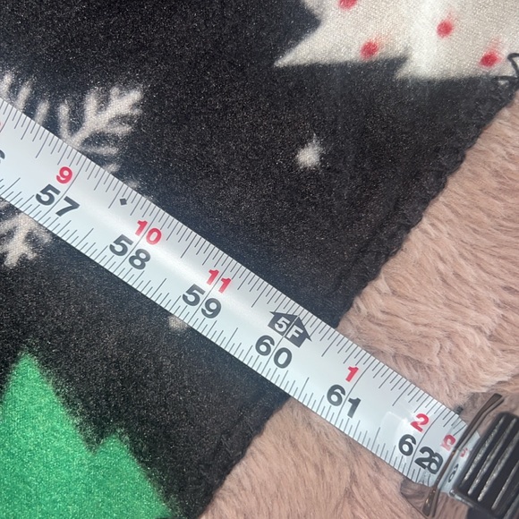 Christmas tree red white green snowflakes trucks black soft fleece blanket throw - Picture 8 of 8